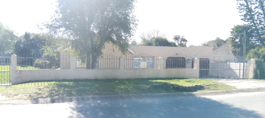 4 Bedroom Property for Sale in Haven Hills Eastern Cape
